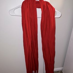 Red scarf 🧣